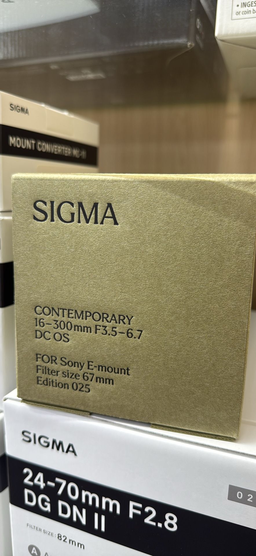 Sigma 16-300mm f/3.5-6.7 DC OS Contemporary Lens (Sony E)