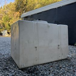Water Tank 100 Gallon