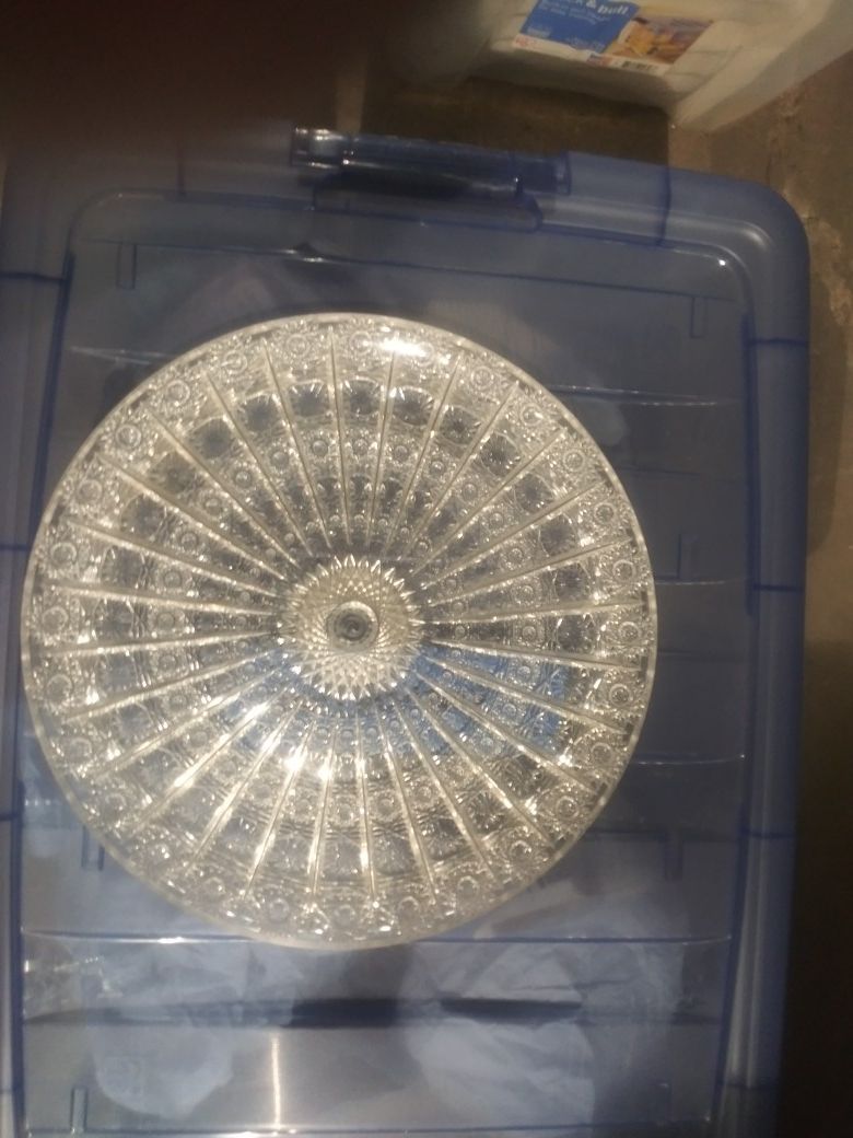 Decorative plastic serving plate
