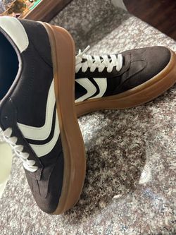 Maden NYC woman’s sz 8/5