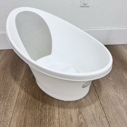 Shnuggle Baby Bath Tub (White) – Great Condition
