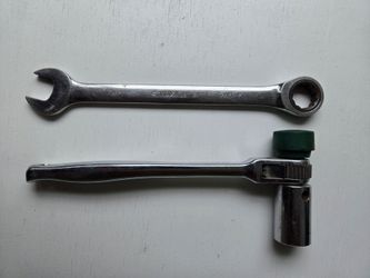 Wright scaffold rachet with 7/8 wrench