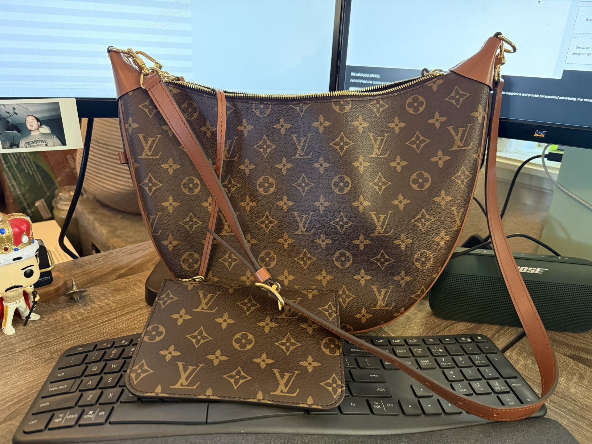 Loop Hobo Louis Vuitton