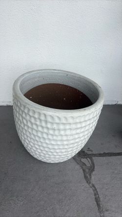 Terra Cotta Dimple Planter
