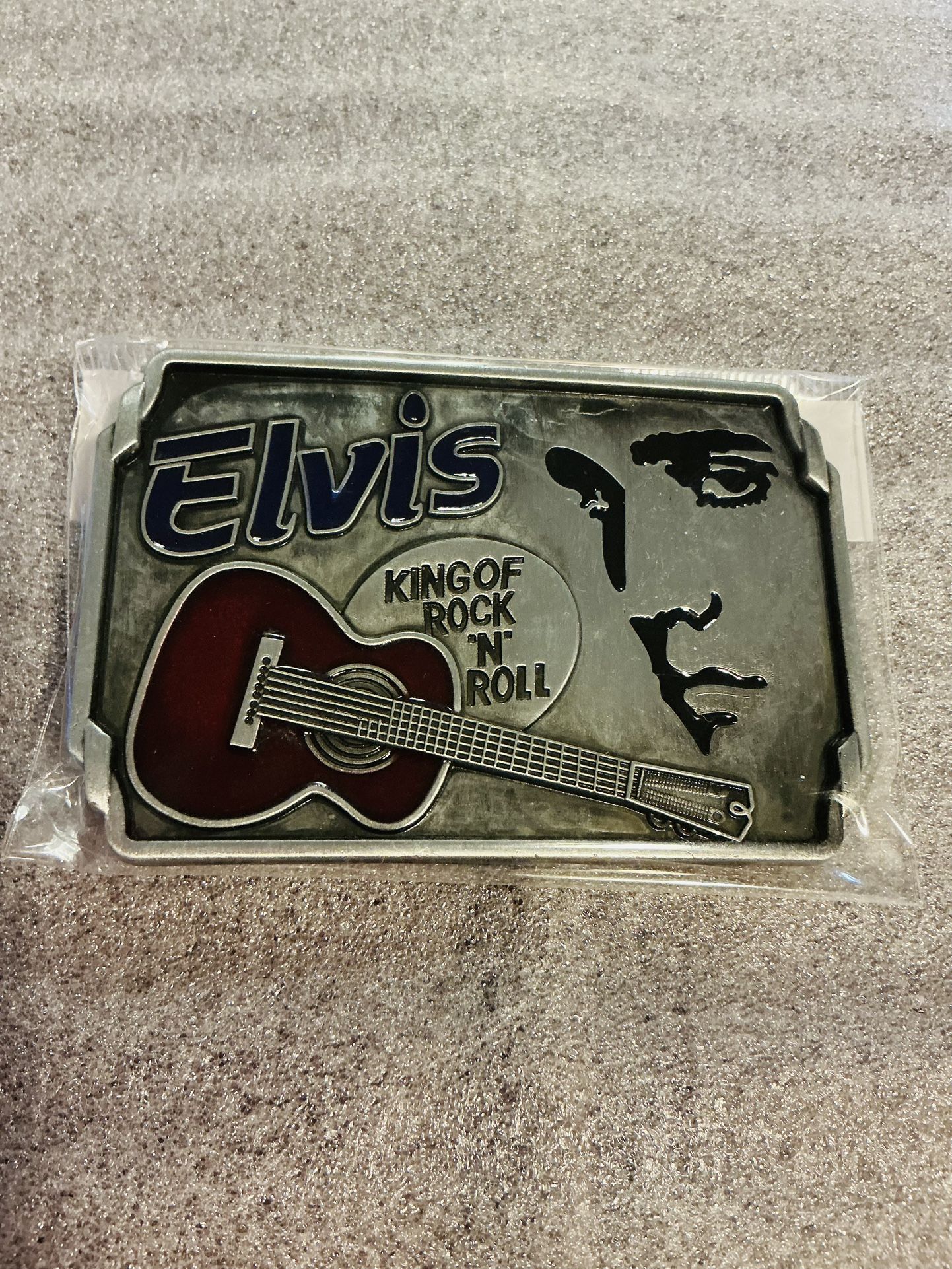 ELVIS GUITAR BELT BUCKLE - $12. NEW