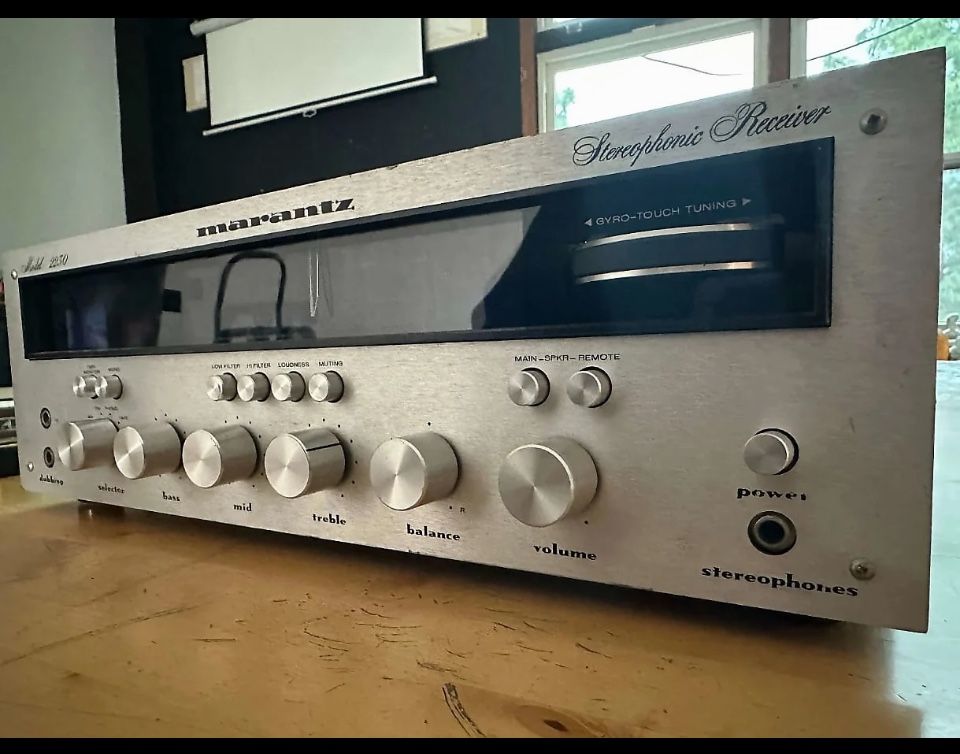 Marantz 2230 Stereo Receiver