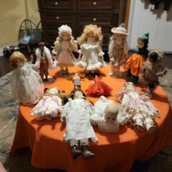Vintage Barbie & Dolls Set Lot