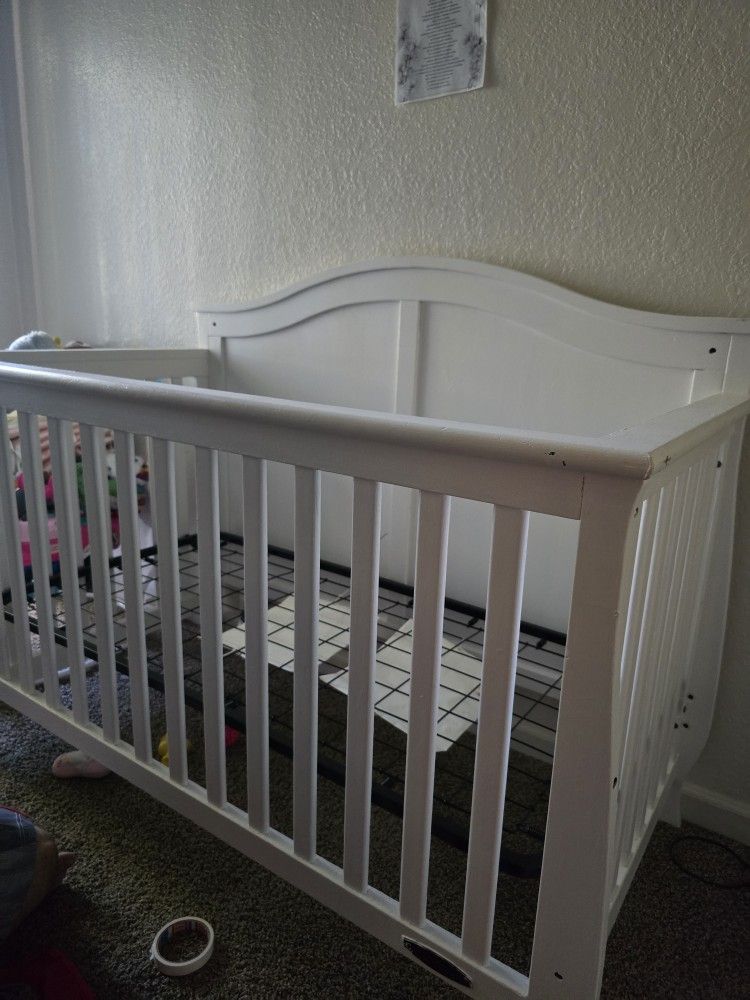 Baby Crib 