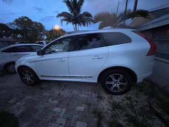 2015 Volvo XC60 platinum