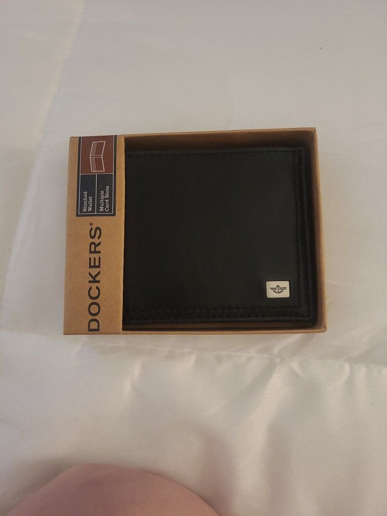 Dockers Wallet