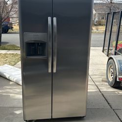 Frigidaire Stainless Steel Refrigerator French Doors