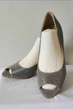 Women's Sparkling Heels by Andrew Geller, Size 8.5