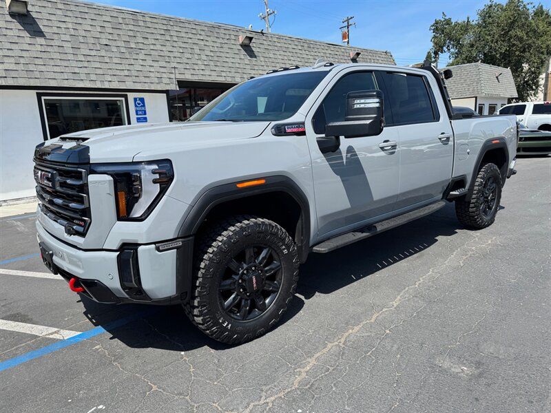 2024 GMC Sierra 3500HD AT4 6.6 Duramax Diesel 4x4 Loaded