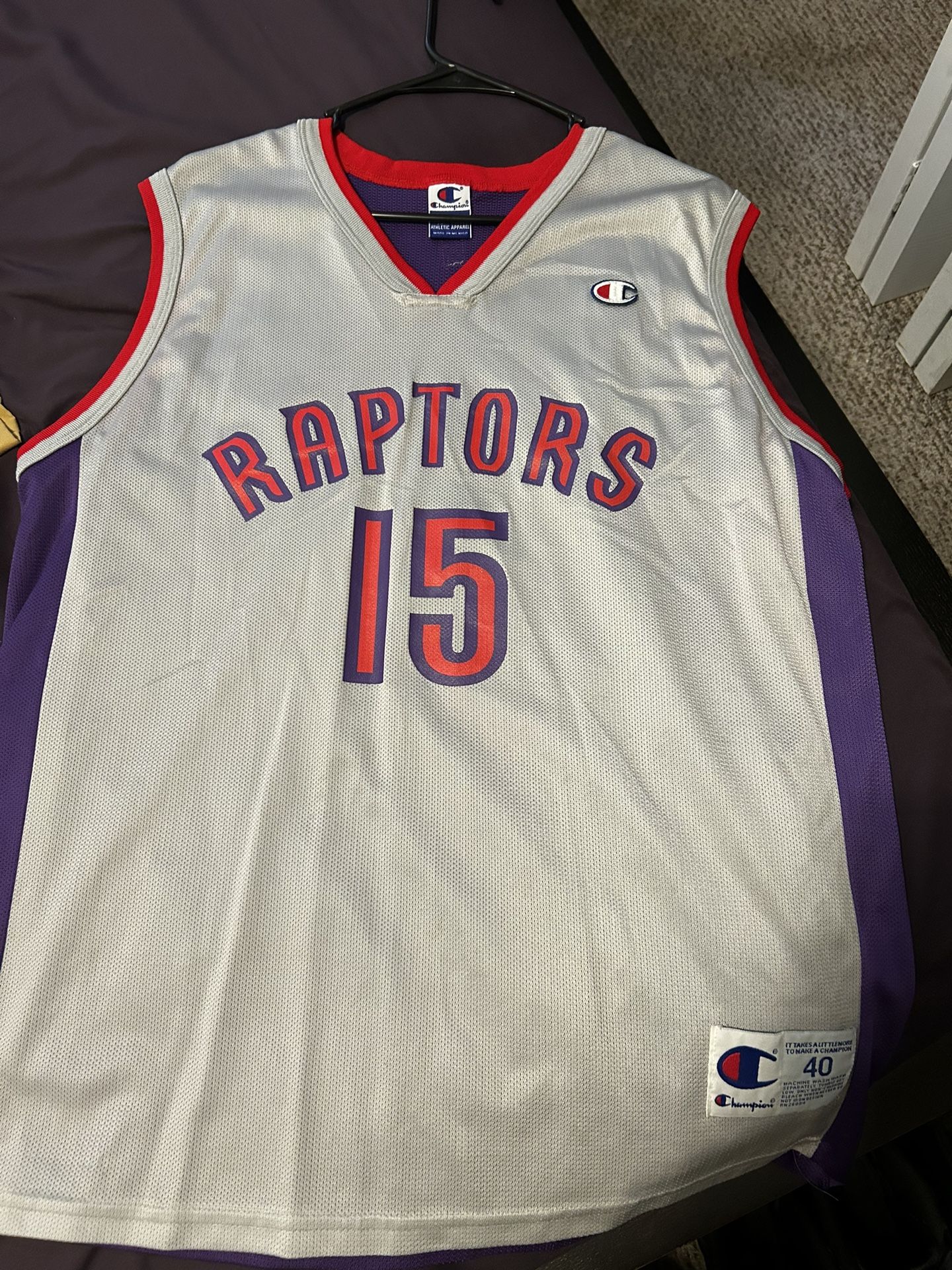 Toronto Raptors Vince Carter Champions Men’s Medium VINTAGE NBA Jersey