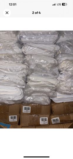 1 Dozen White Zippered Pillow Cases