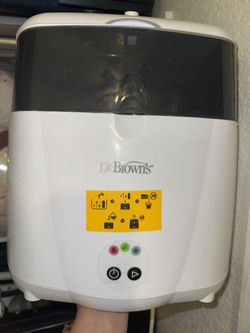 Dr. Brown’s Deluxe Electric Sterilizer for Baby Bottles and Other Baby Essentials