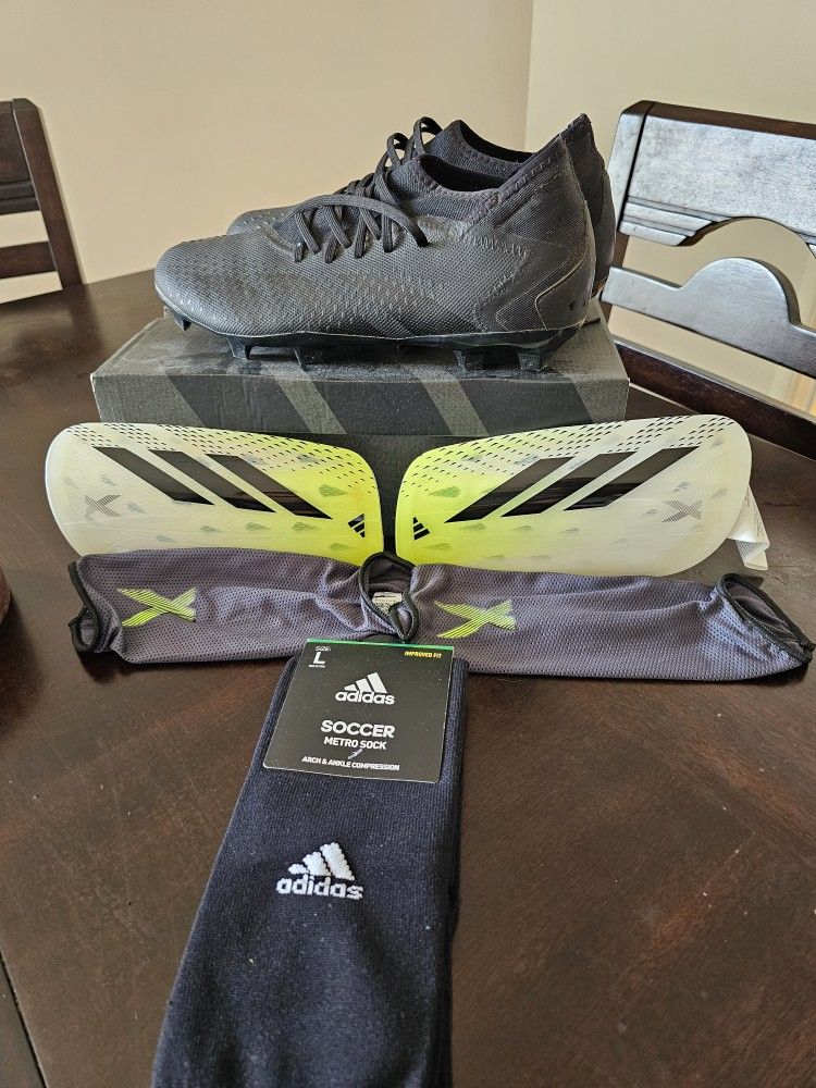 Soccer Cleats- Adidas Predator Size 11