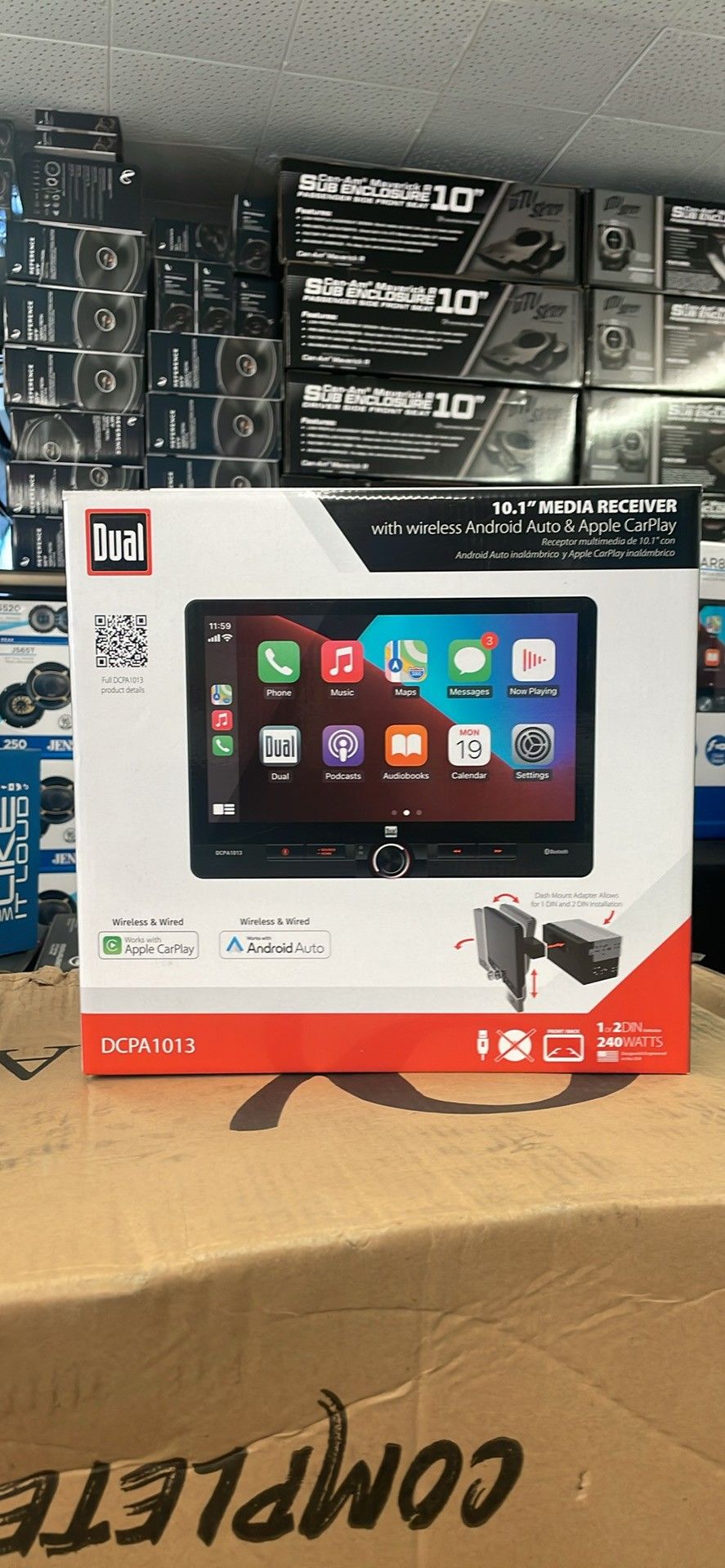 Dual 10" Screen Carplay Stereo