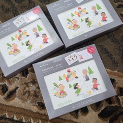 Bundle of three BoxHallmark Christmas Cards & Surprise "Peek" Envelopes PEANUTS 