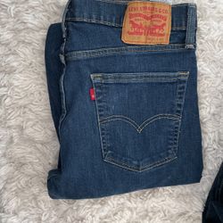 Levi's Almost New 