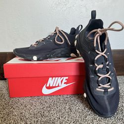 Nike React Element 55 Woman’s 9 Black and Copper