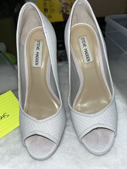 White Steve Madden peep toe heels   