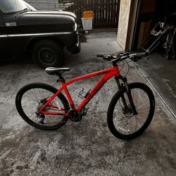 Specialized Mountain Bike 