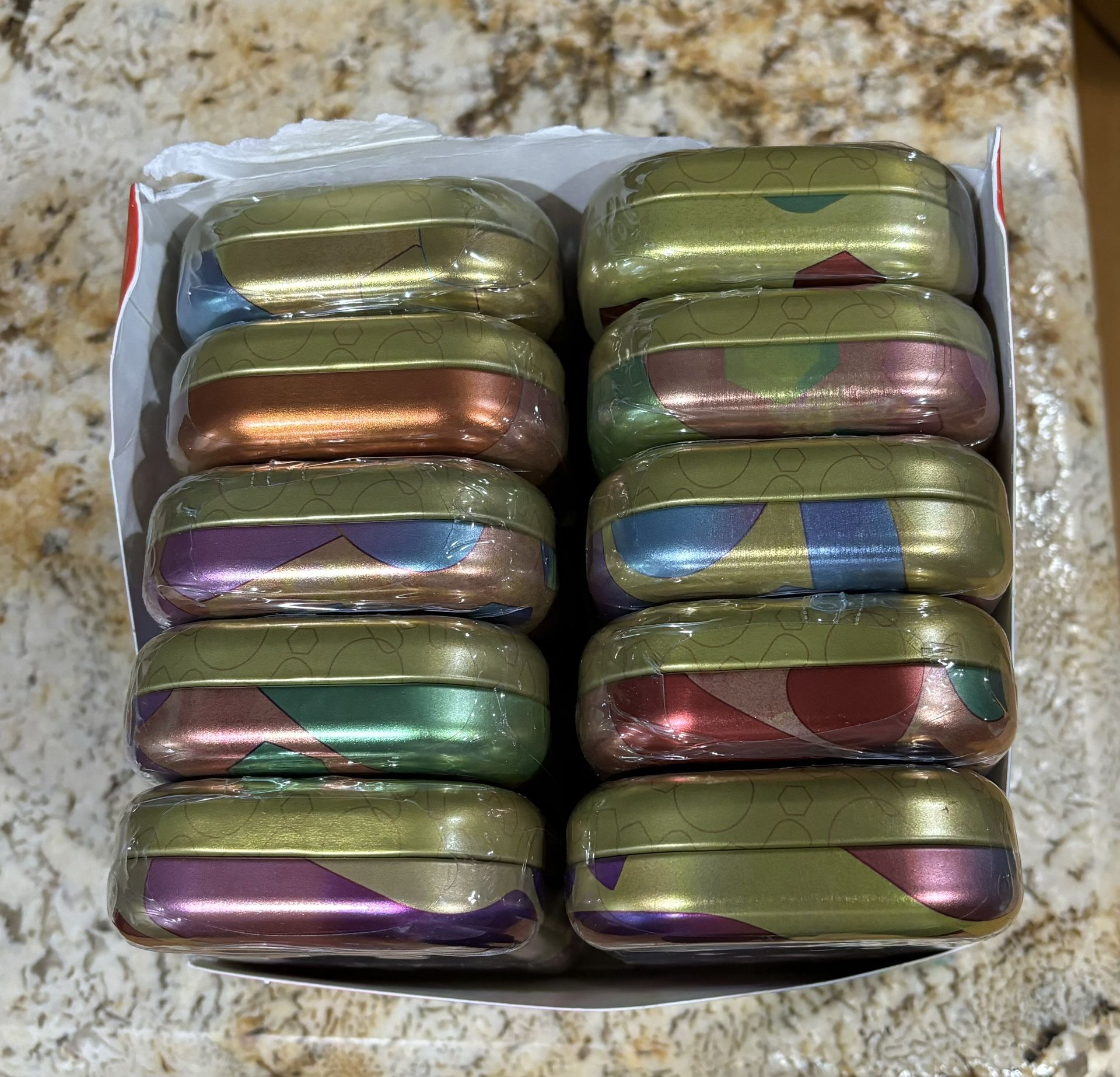 Pokémon 151 Tins