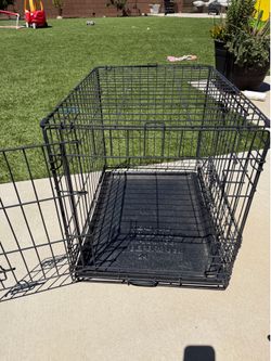Medium animal crate