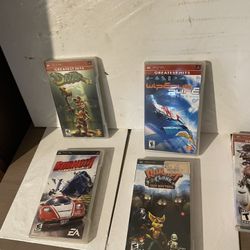 - [ ] (4) PSP games&2 Case