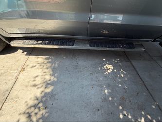 Sidebar/sidestep from a 2021 Chevy silverado