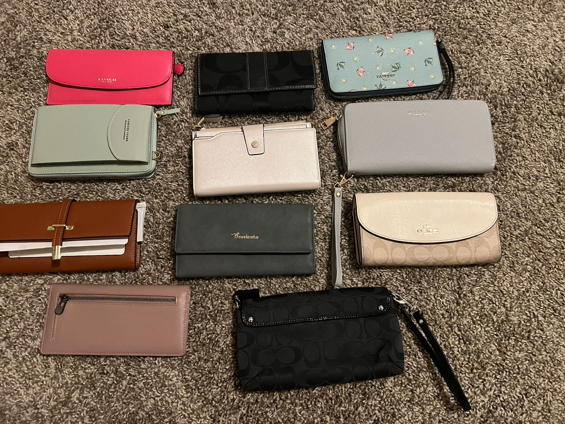 Women’s Clutch Collection