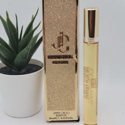 Jimmy Choo
 
I Want Choo Le Parfum

.33 fl Travel Spray 