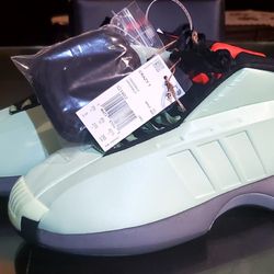 ADIDAS KOBE CRAZY 1 SHOES MENS SIZE 9 NEW W/O BOX