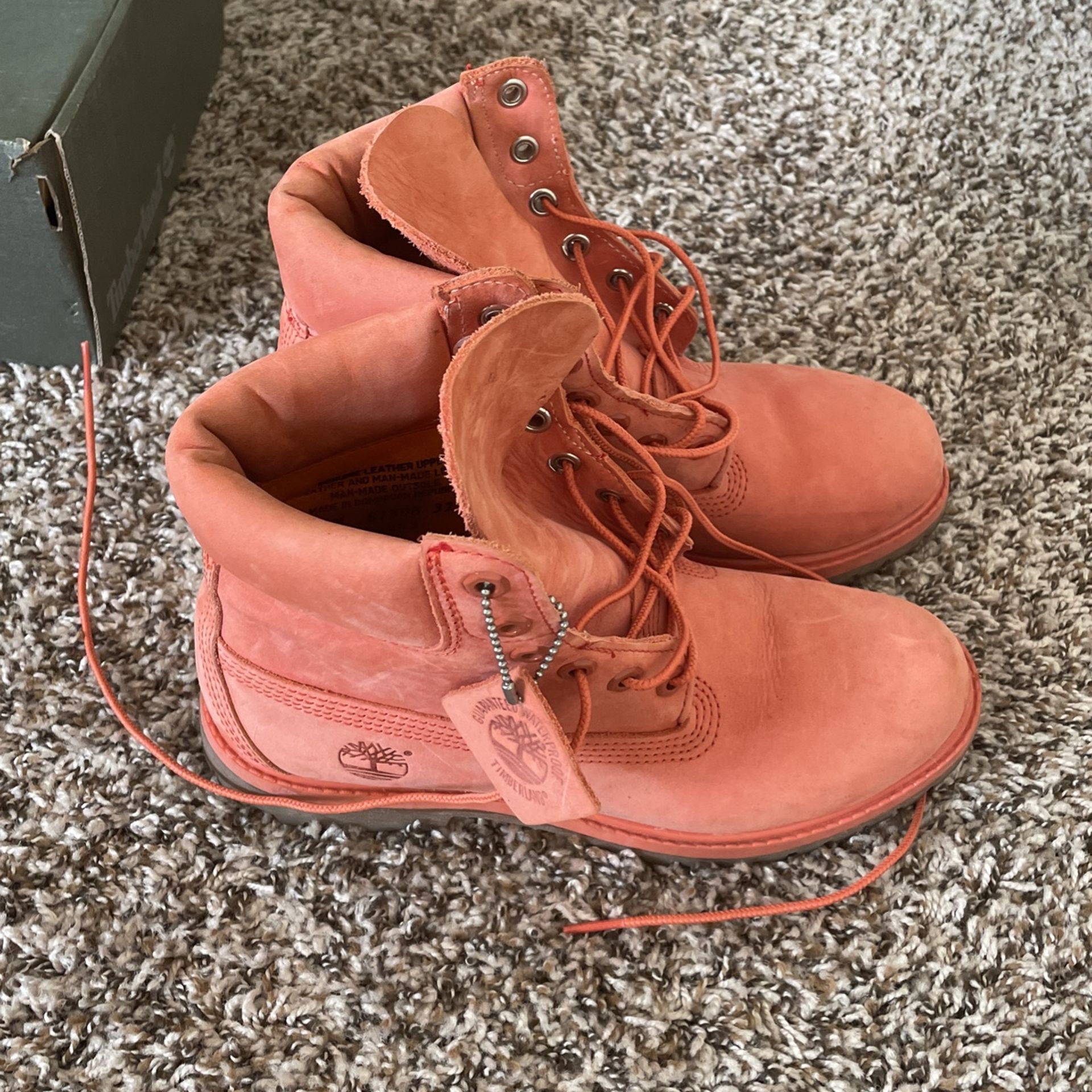 Women Timberland Size ..7M