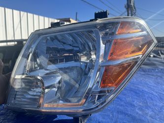 NISSAN FRONTIER HEADLIGHT