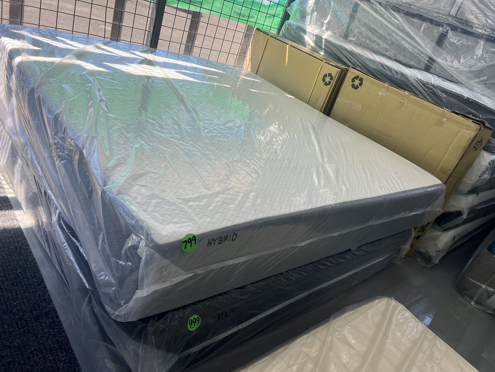 KING SIZE “BED IN A BOX” HYBRID MATTRESS & BOX SPRINGS BED SET