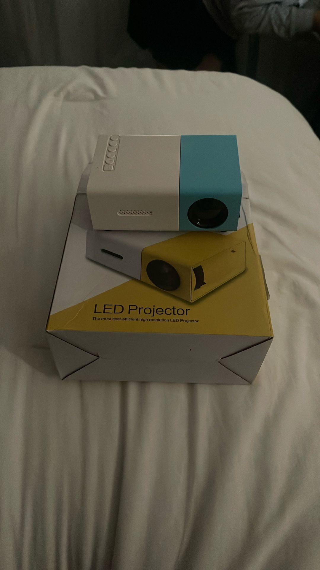 LED Projector