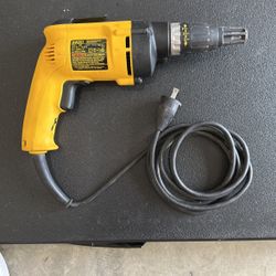 Dewalt Screwgun DW257 Deck/Drywall Screwdriver