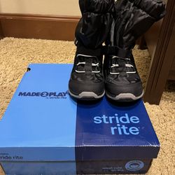 Brand New Snow Play Boots - Little Kid