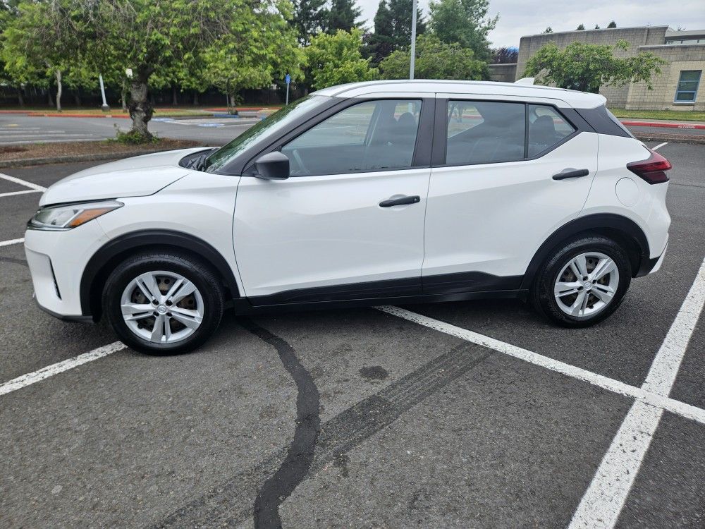 2022 Nissan Kicks