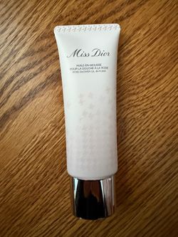 Dior Miss Dior Rose Shower Oil-in-Foam — White & Silver Packaging
