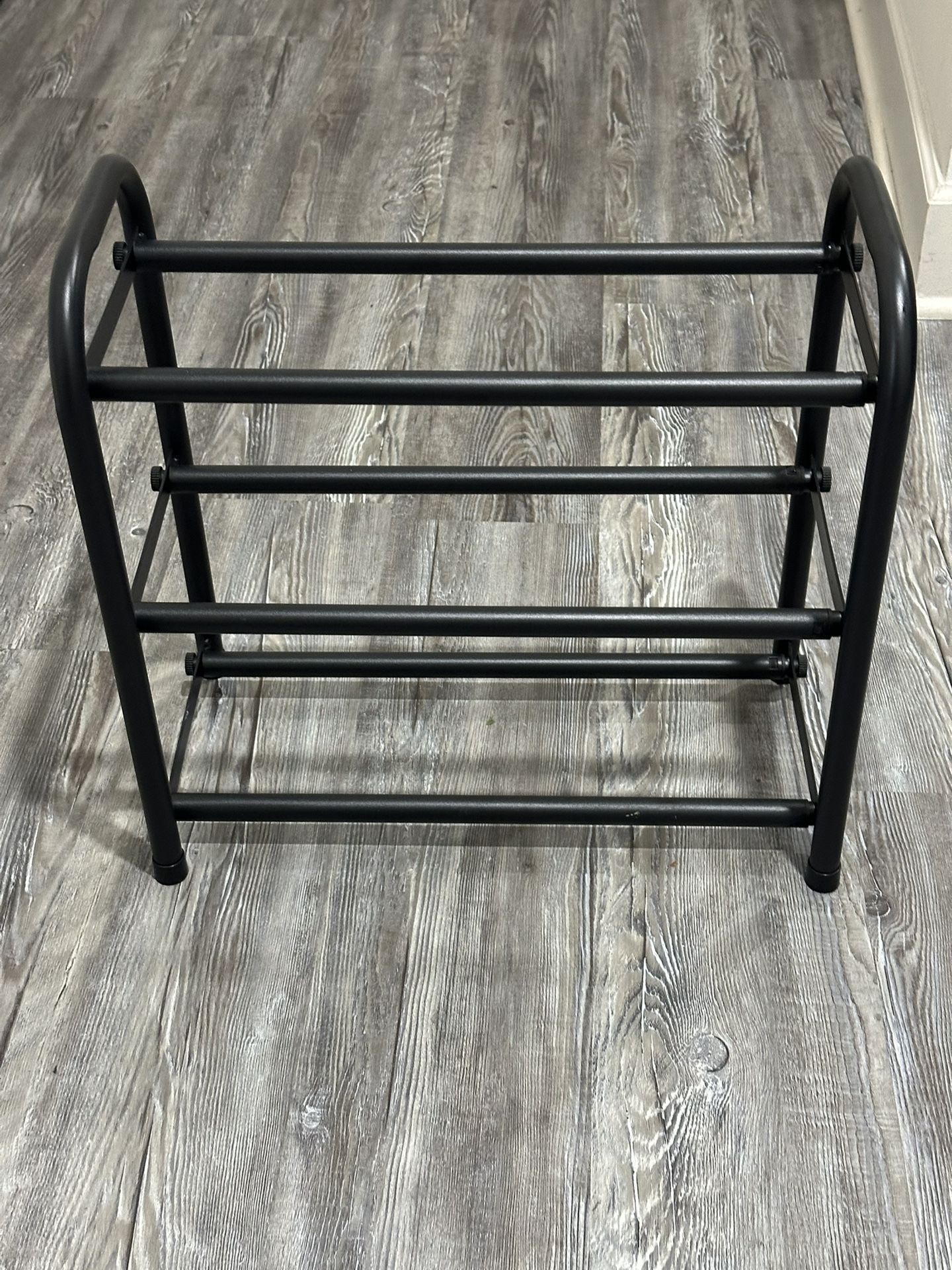 Adjustable Black Metal Shoe Rack – Compact and Sturdy