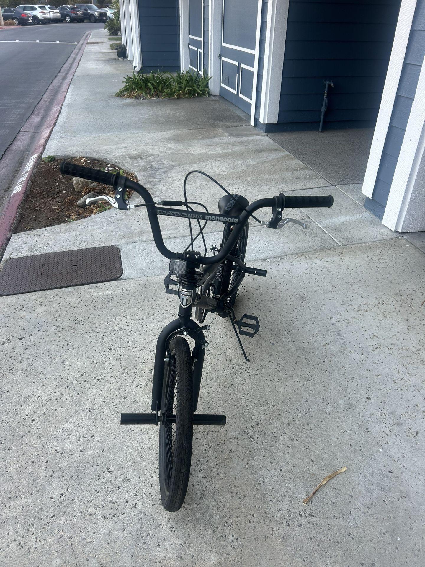 Boys Mongoose 20” Bike - BRAND NEW