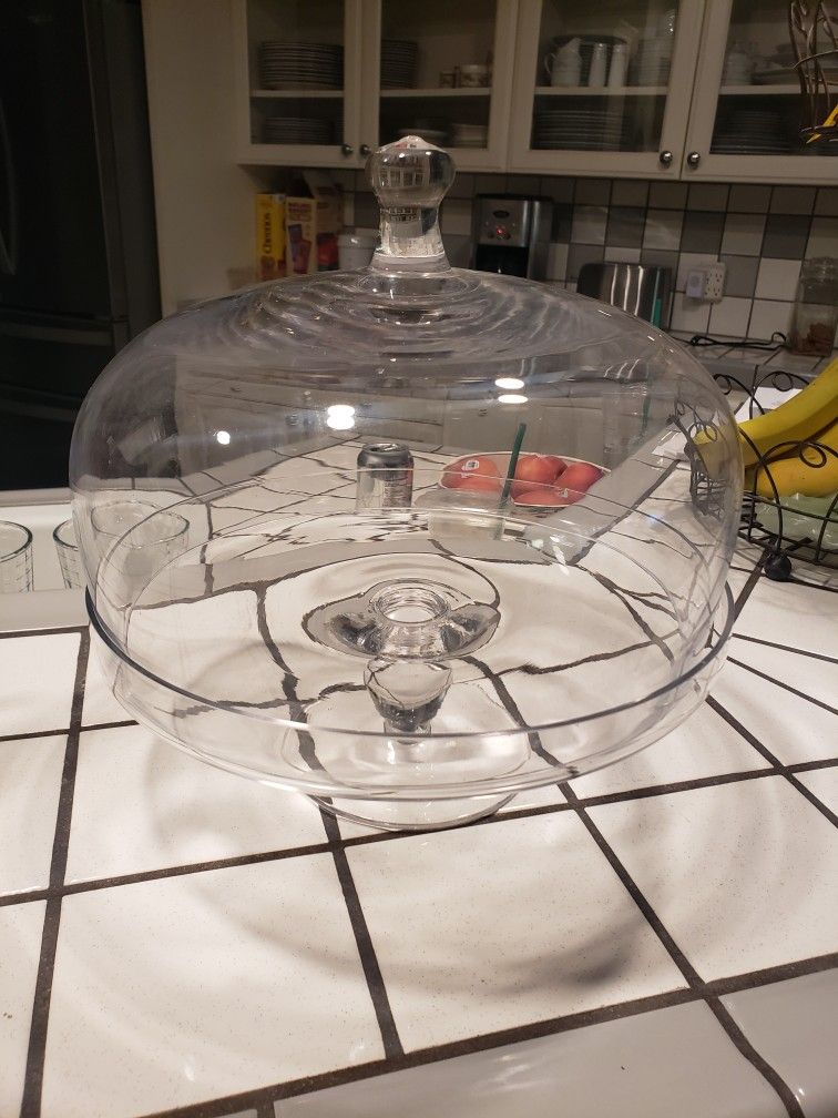 Cake Plate With Cover