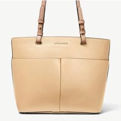 Michael Kors Bedford Pebble Grain Leather Tote Handbag, Brand New and Authentic 