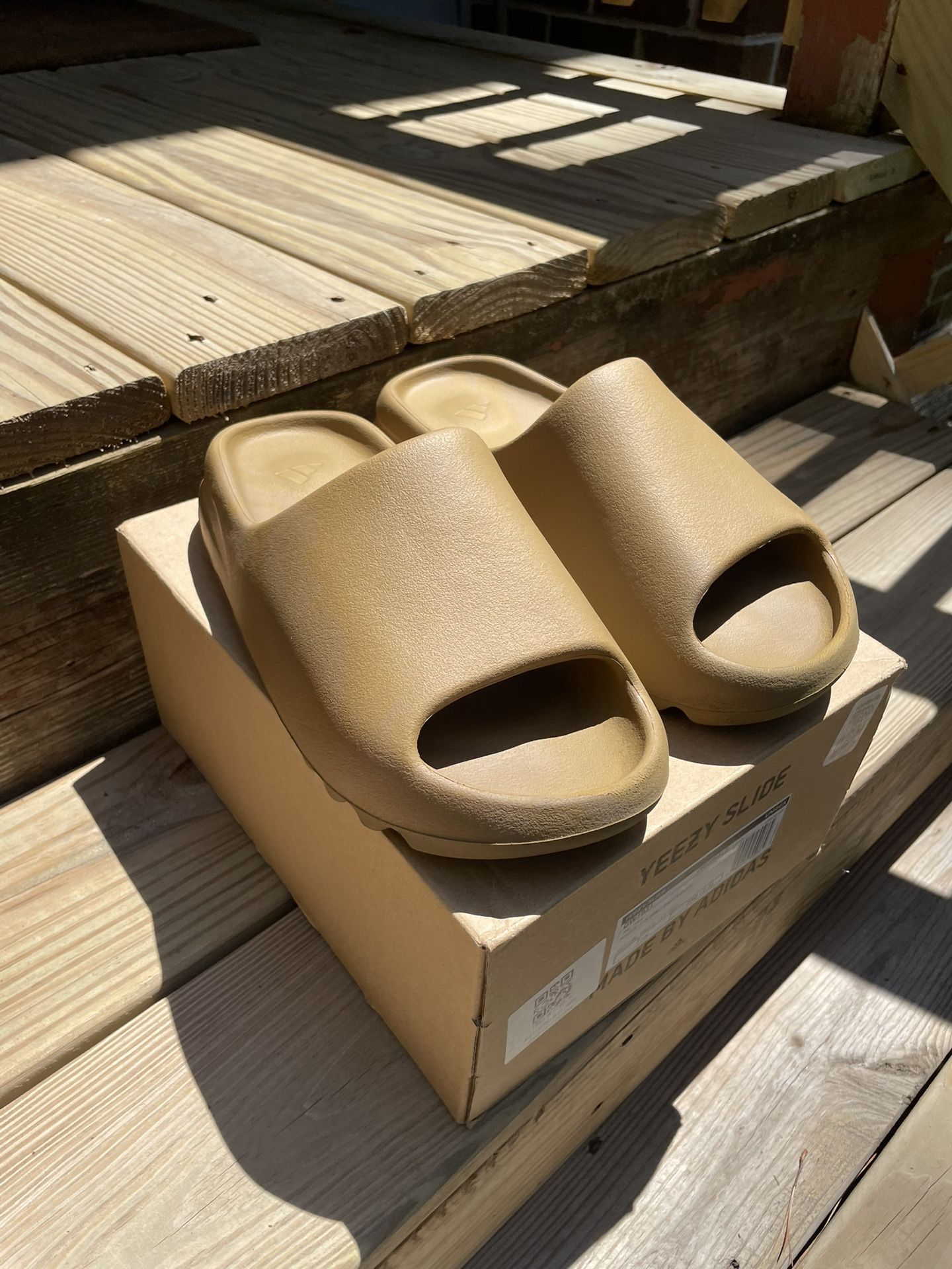 Yeezy Slides Ochre Size 7 – With Box – Gently Used