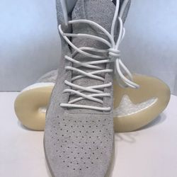 Adidas BNIB Size 8 8.5 9 9.5 & 10