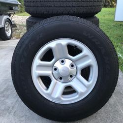 Jeep Wrangler 5 Tires P225/75R16