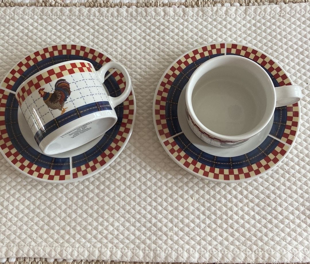 Majesticware by Oneida Calico Rooster set